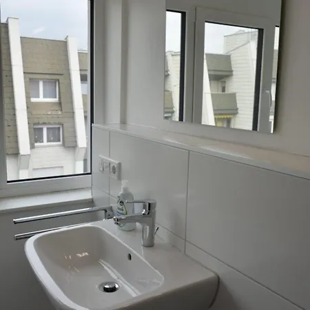 Grosszuegige Monteurwohnungen Marie Naehe Basf Apartment *